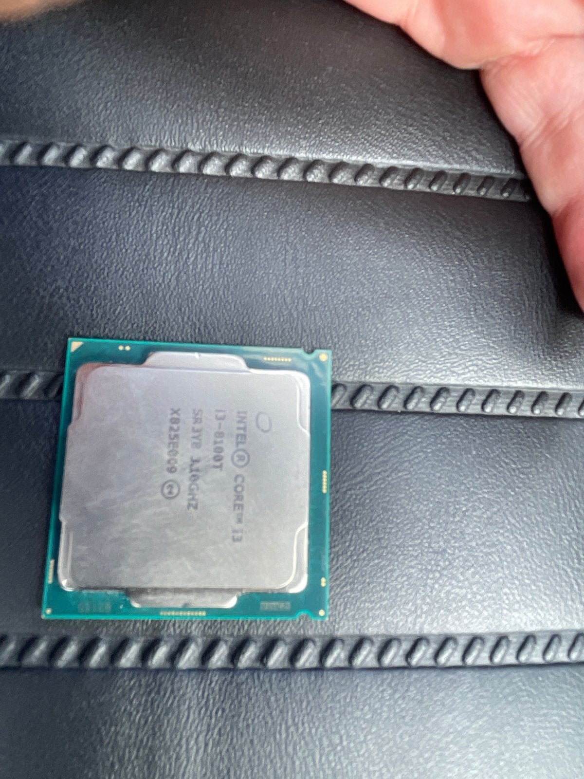 Intel Core i3-8100 Processor 3.10ghz SR3Y6, Computers en Software, Processors, Ophalen of Verzenden, Gebruikt, 4-core, 3 tot 4 Ghz