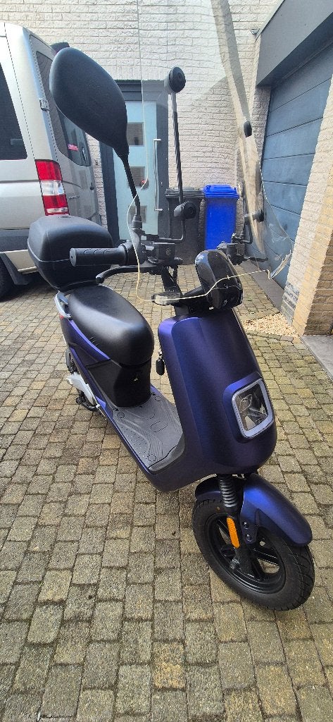 Iva E-GO S4 Matblauw 25, Zo goed als nieuw, Benzine, Ophalen, IVA