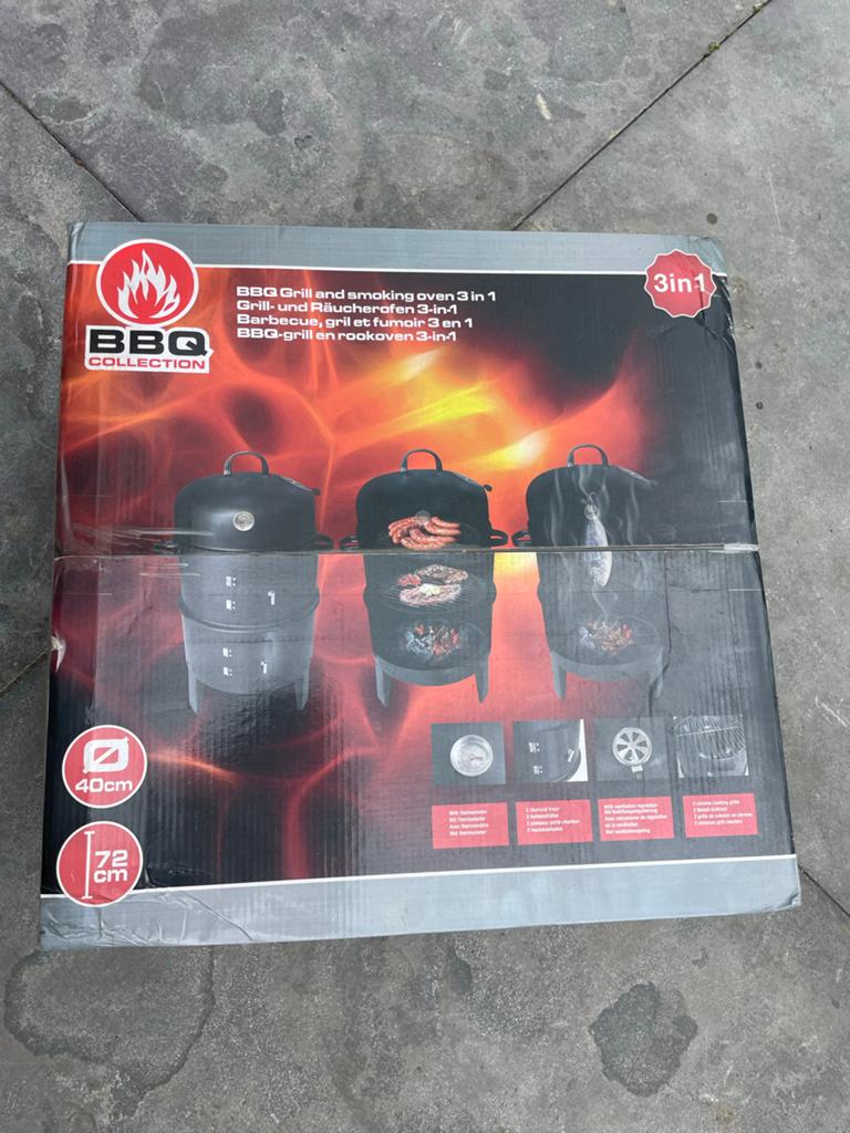 BBQ Grill en Rookoven 3-in-1 - Zo goed als nieuw, Ophalen of Verzenden, Zo goed als nieuw
