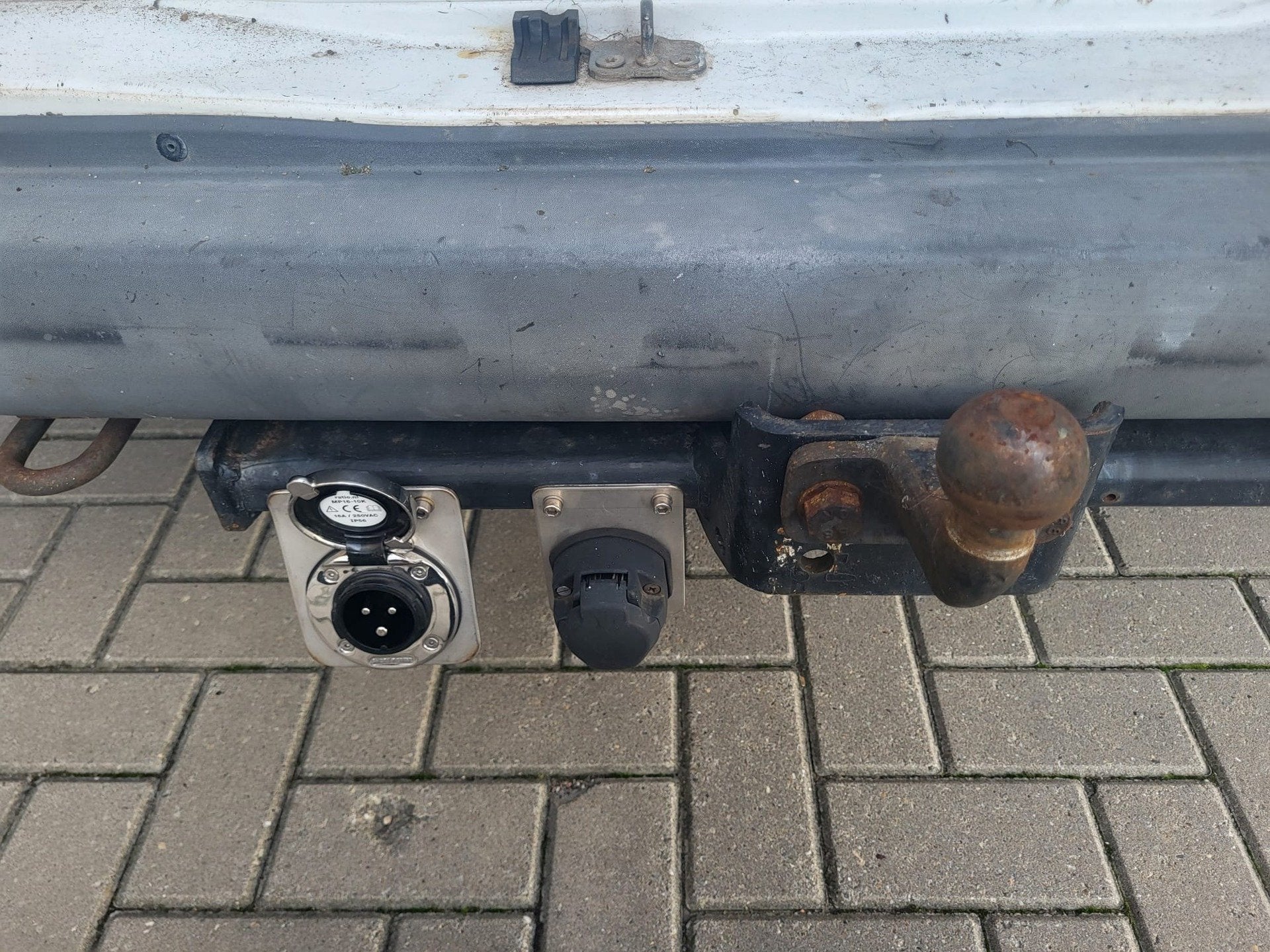 Foto 17 van Ford TRANSIT 350L VAN 115 HR 4,27 CAMPER 142.000 NAP LANG HO