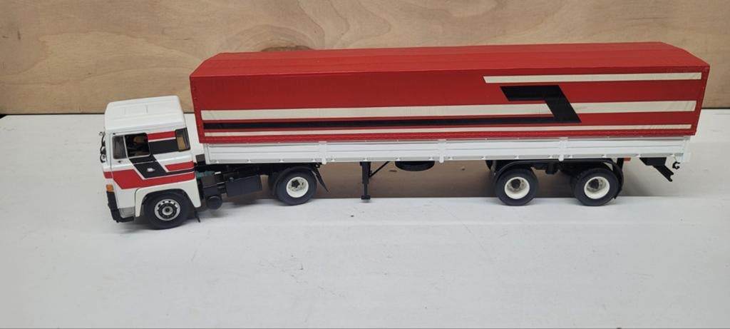 Minichamps Scania LB141 S met trailer, Hobby en Vrije tijd, Modelauto's | 1:43, Ophalen of Verzenden, Zo goed als nieuw, Bus of Vrachtwagen