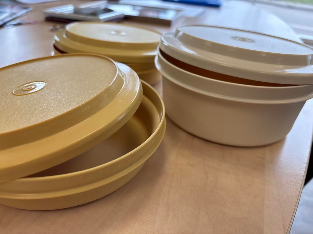 3 Tupperware bakken, Ophalen of Verzenden, Gebruikt, Geel, Bak of Kom