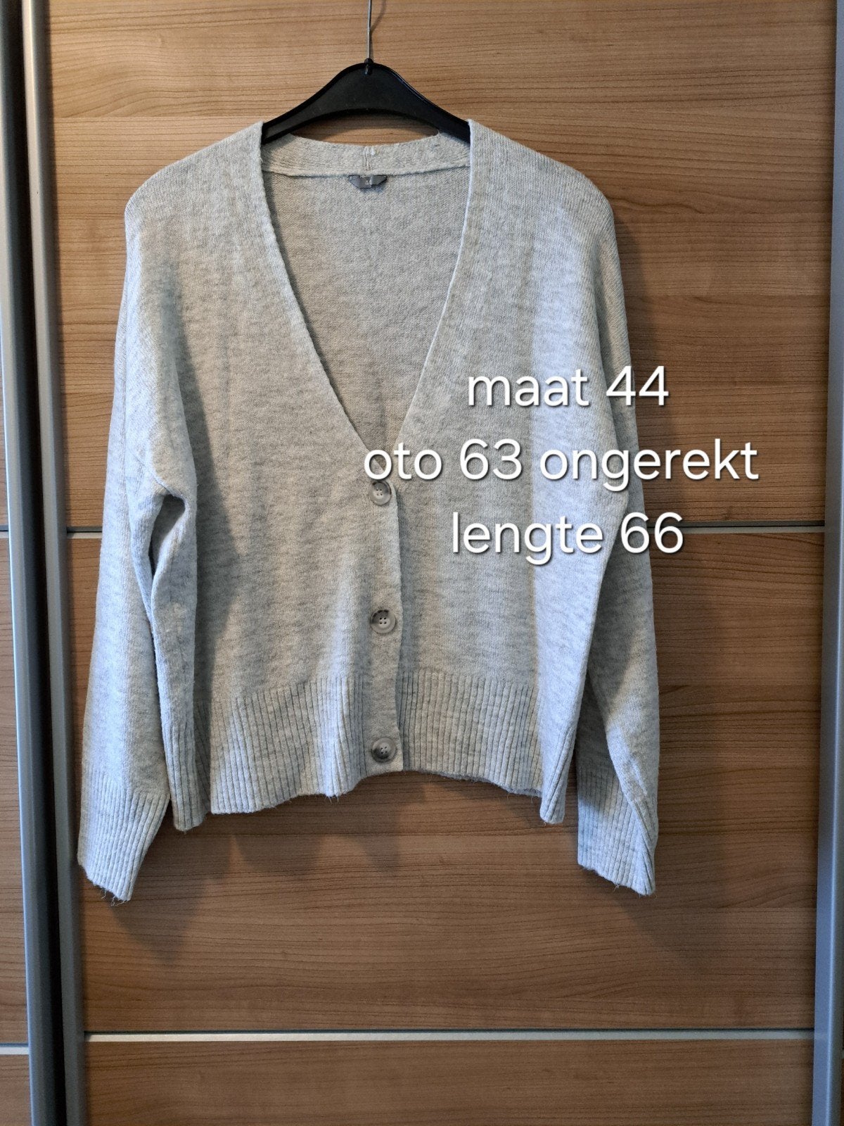 grijs vestje maat 44, Ophalen of Verzenden, Zo goed als nieuw, Maat 46/48 (XL) of groter, Grijs