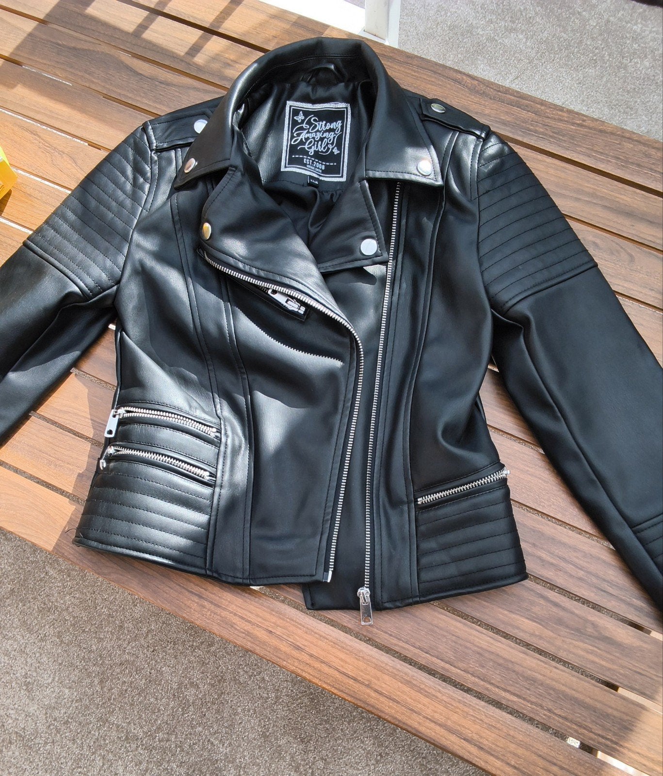Stoere zwarte bikerjack voor meisjes - Maat 146, Meisje, Strong Amazing Girl, Nieuw, Ophalen of Verzenden