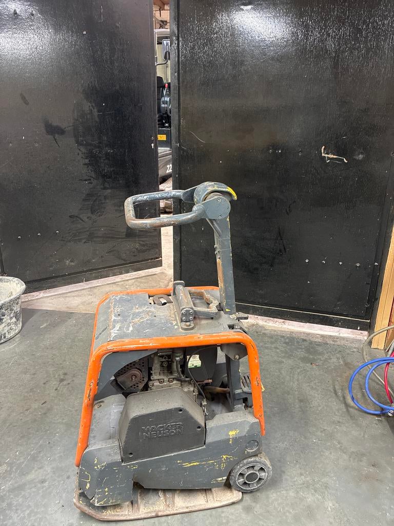 Wacker Neuson trilplaat 3060, Doe-het-zelf en Verbouw, Gereedschap | Overige machines, Ophalen, Gebruikt