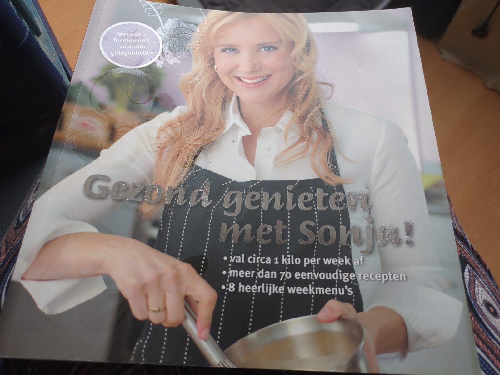 Gezond genieten met Sonja Bakker kookboek, Boeken, Gezond koken, Ophalen of Verzenden, Zo goed als nieuw, Hoofdgerechten