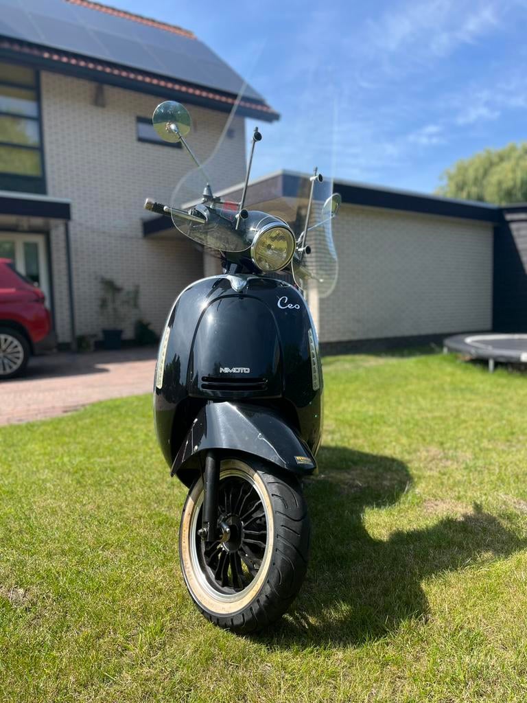 Nimoto ceo snor, Fietsen en Brommers, Snorfietsen en Snorscooters, Overige merken, Ophalen of Verzenden, Zo goed als nieuw, Benzine