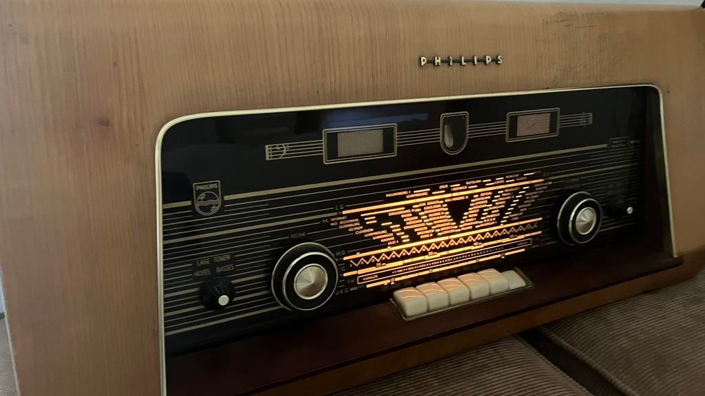 Mooie Oude radio Philips, Ophalen of Verzenden