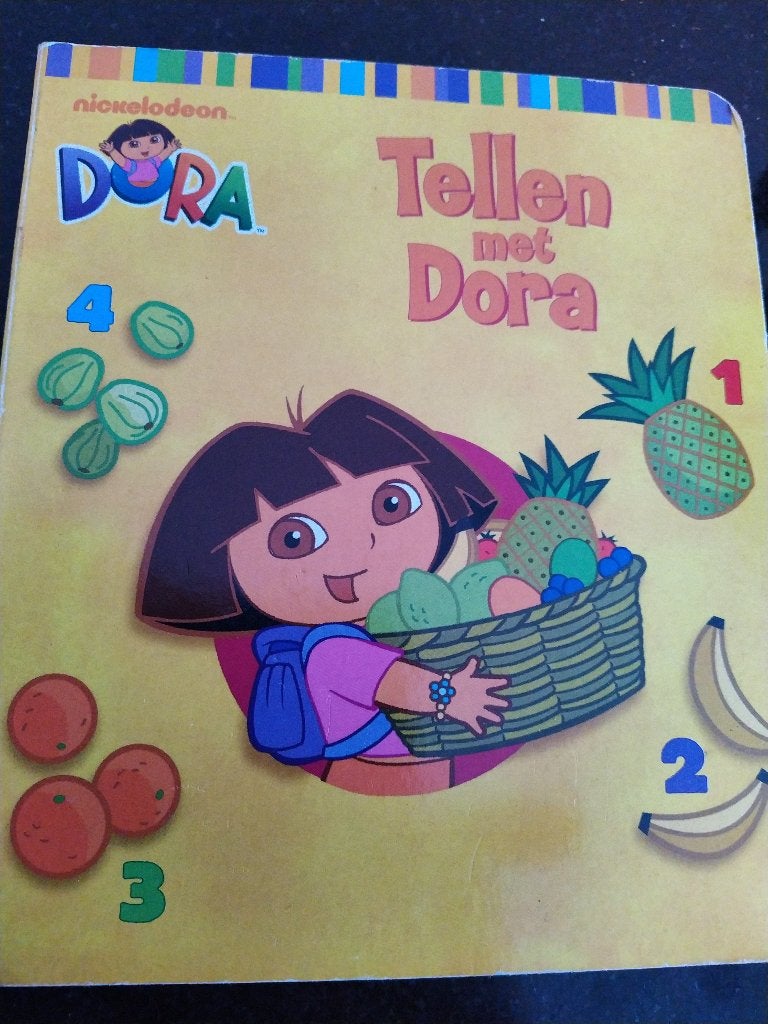 Kartonnen boekje - tellen met Dora, Ophalen of Verzenden, Gelezen