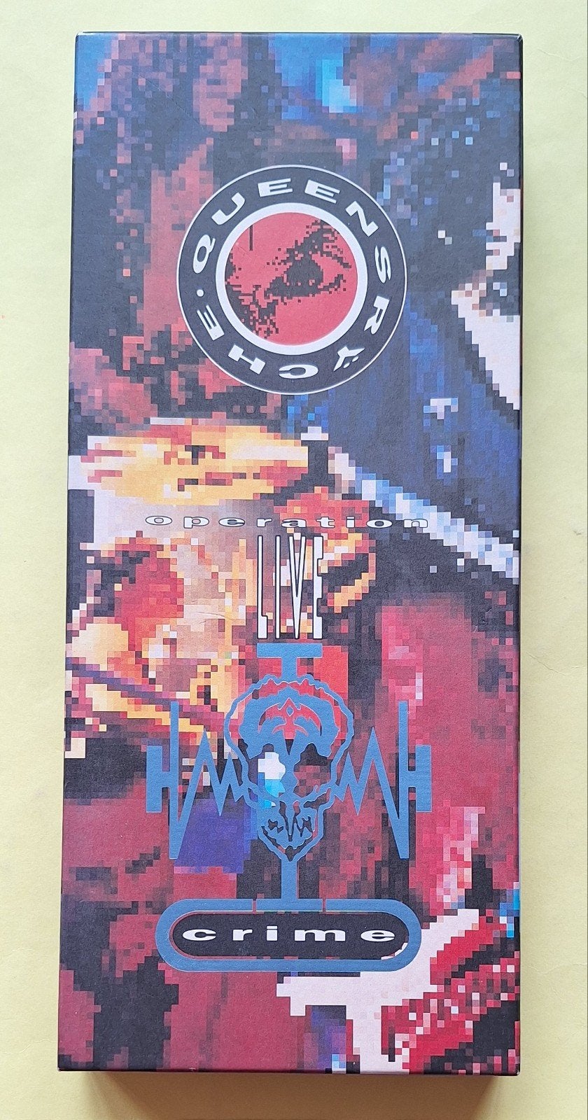 Queensrÿche - Operation: Livecrime VHS + CD (1991), Engels, Zo goed als nieuw, Vanaf 12 jaar, Inclusief boekje