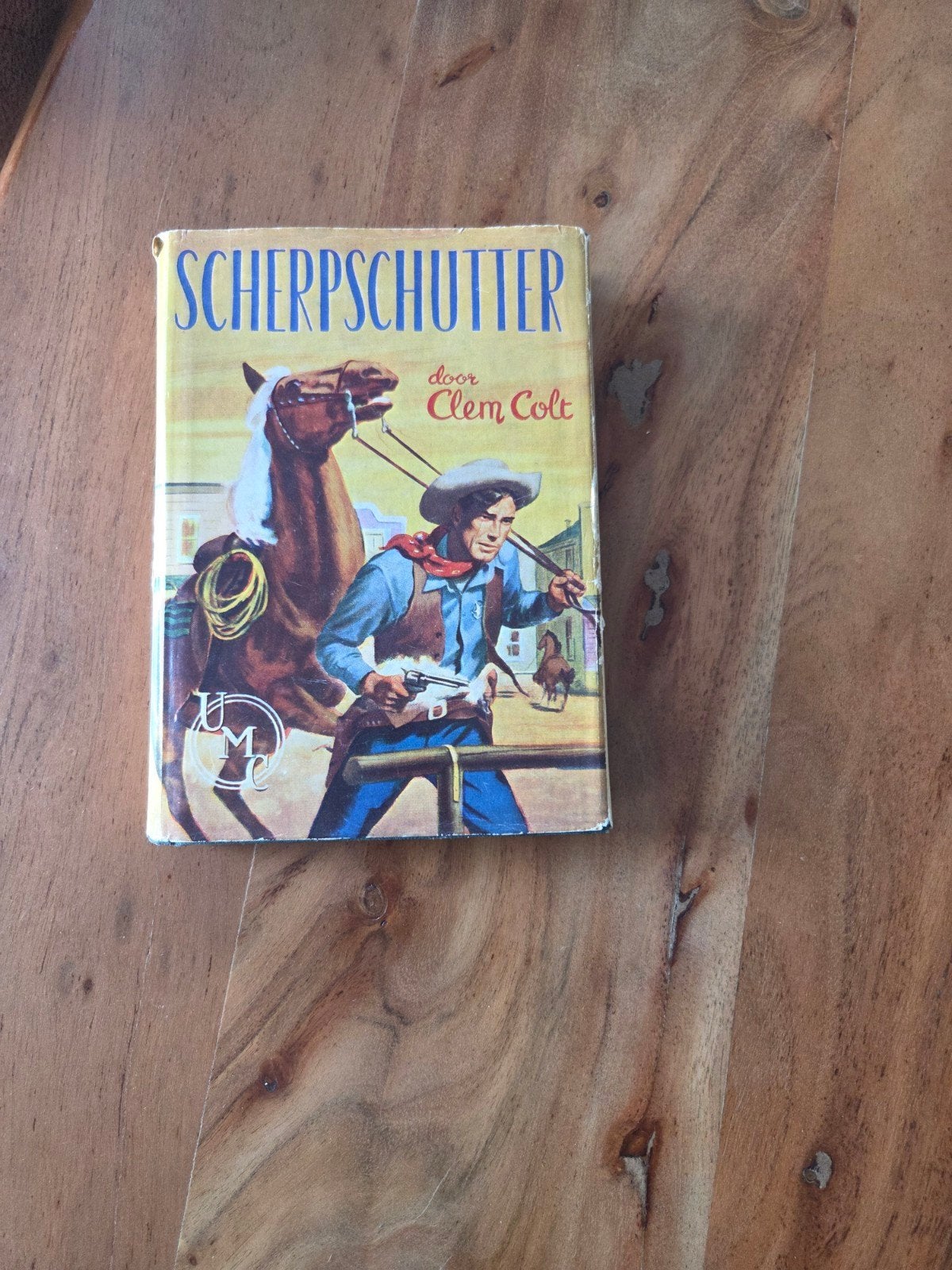 Linnen hardcover western: "Scherpschutter" - Clem Colt (met, Antiek en Kunst, Ophalen of Verzenden