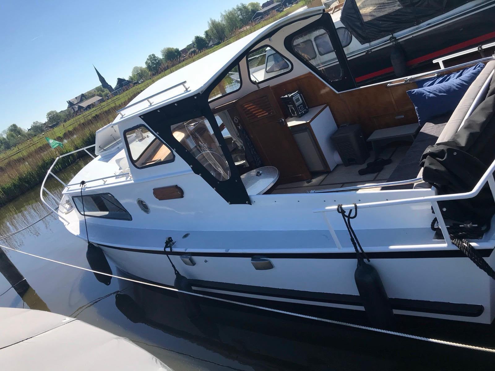crown motoryacht  RiverCruiser  werf gebouwd NIEUWE MOTOR, Ophalen, Zo goed als nieuw, Motor en Techniek