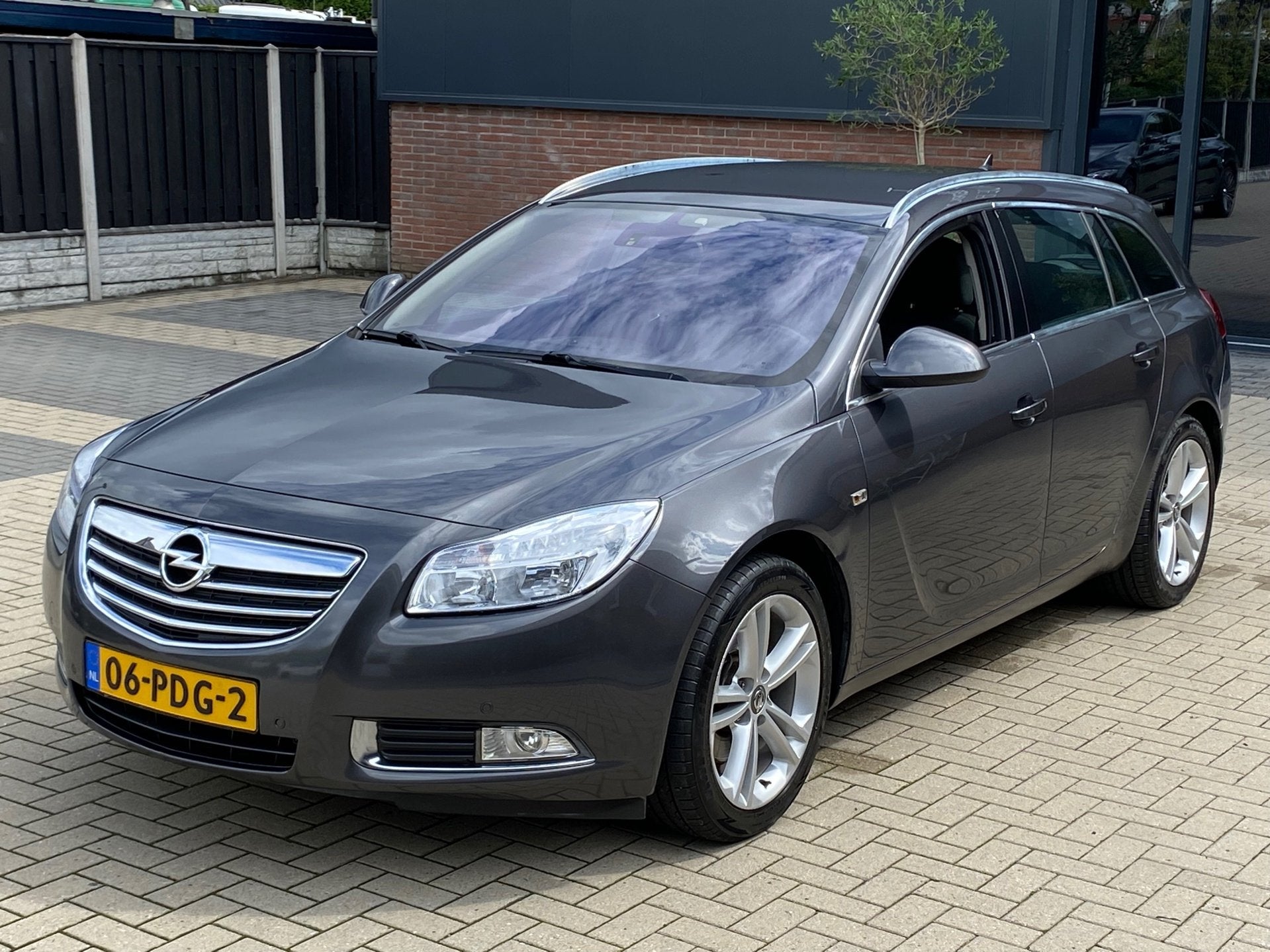 Opel Insignia Sports Tourer 1.6 T 180 PK NAVI CRUISE CLIMA P, Euro 5, Stof, Zwart, 4 cilinders
