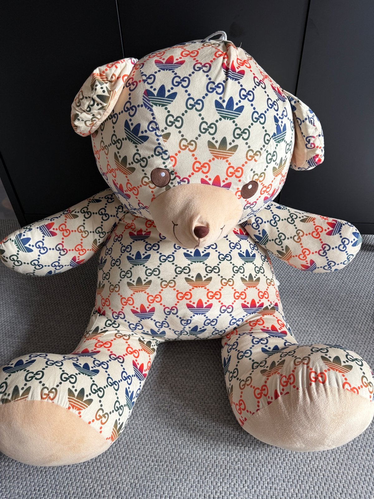 Grote knuffelbeer Adidas Gucci kermis, Ophalen, Overige merken, Beer, Meerkleurig