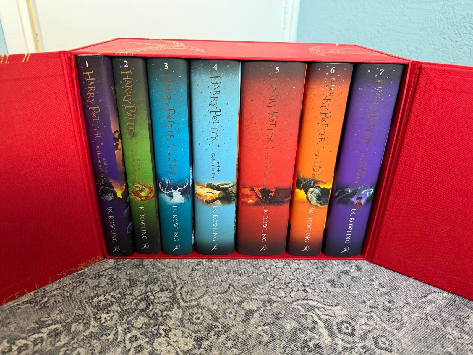 Harry Potter: The Complete Collection - Luxe Boxset, Boeken, Ophalen of Verzenden, Gelezen