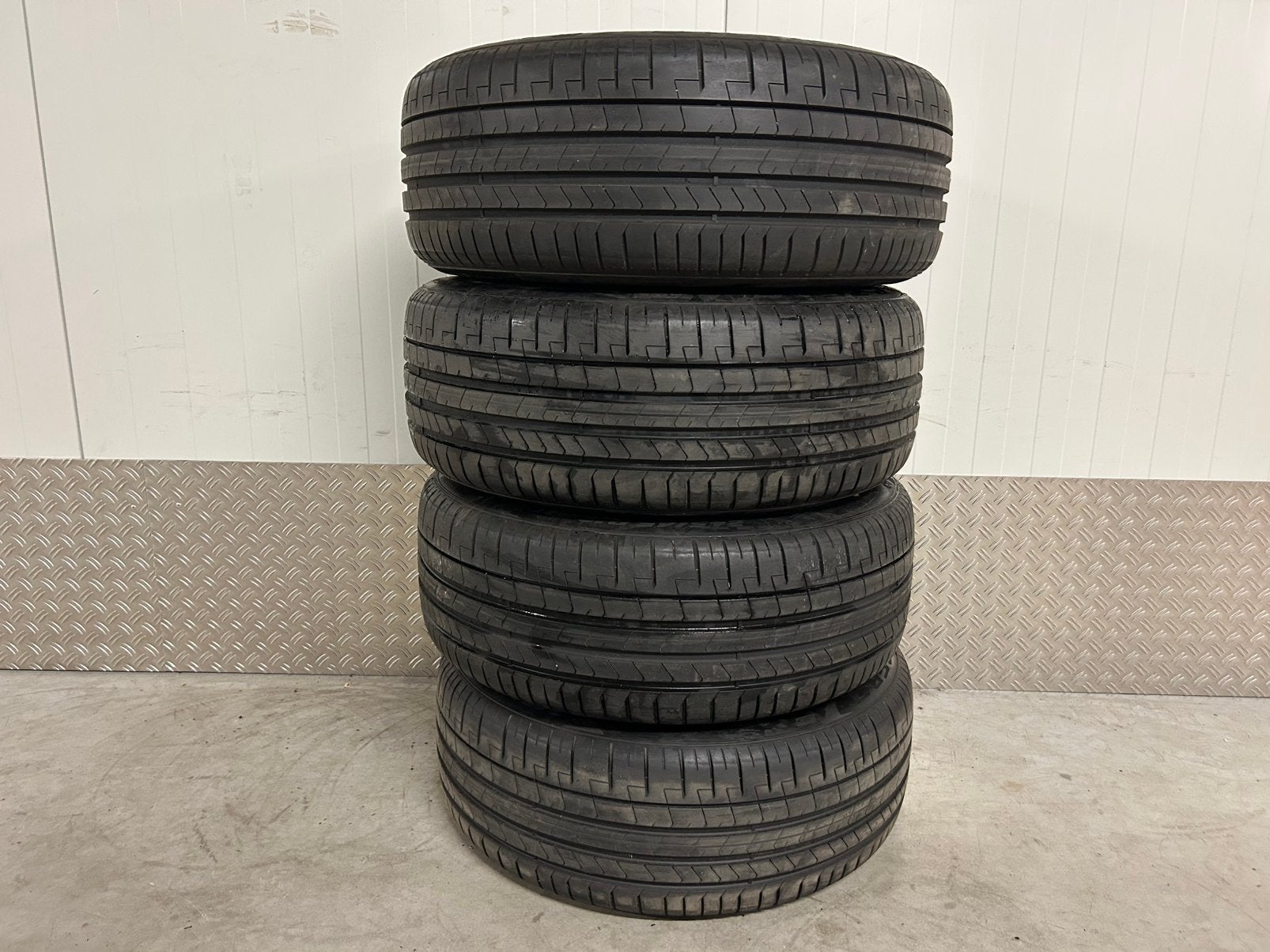 Originele VW Tiguan sebring 19 inch 5x112 Pirelli P-zero, Banden en Velgen, VW, Personenwagen, **