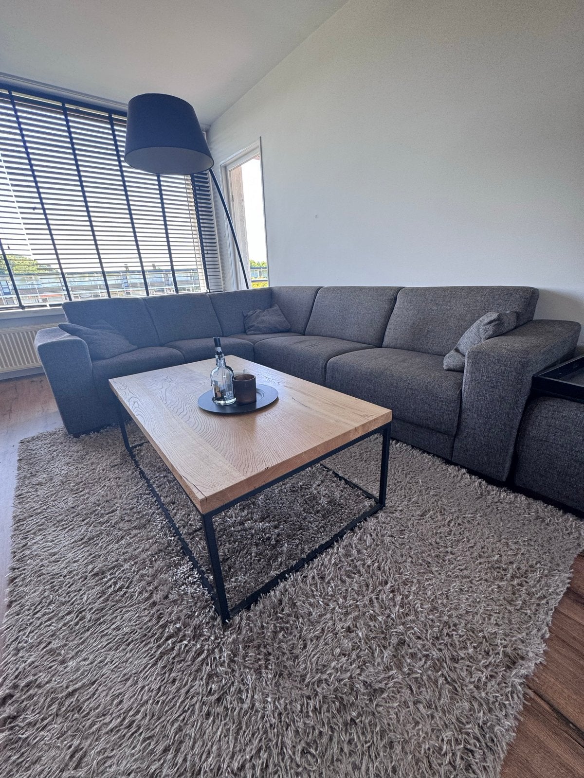 Moderne Hoekbank - Grijs Stof - Comfortabel en Ruim, Huis en Inrichting, Ophalen, 250 tot 300 cm, Gebruikt, 100 tot 125 cm