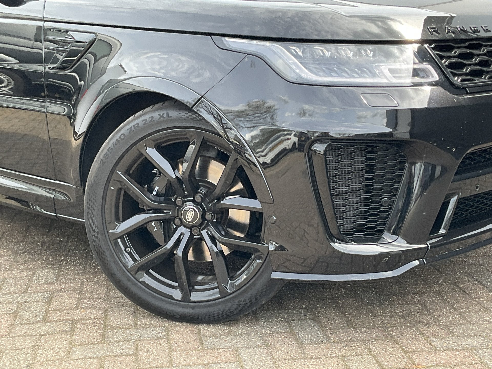Foto 15 van Land Rover Range Rover Sport 5.0 V8 SC SVR 575 Carbon Santor