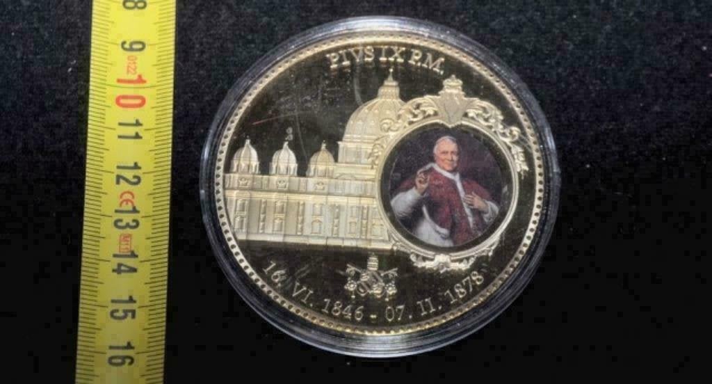 Gouden penning 24 karaats Paus Piux IX 1846-1878 Harlingen, Ophalen of Verzenden, Goud, Buitenland