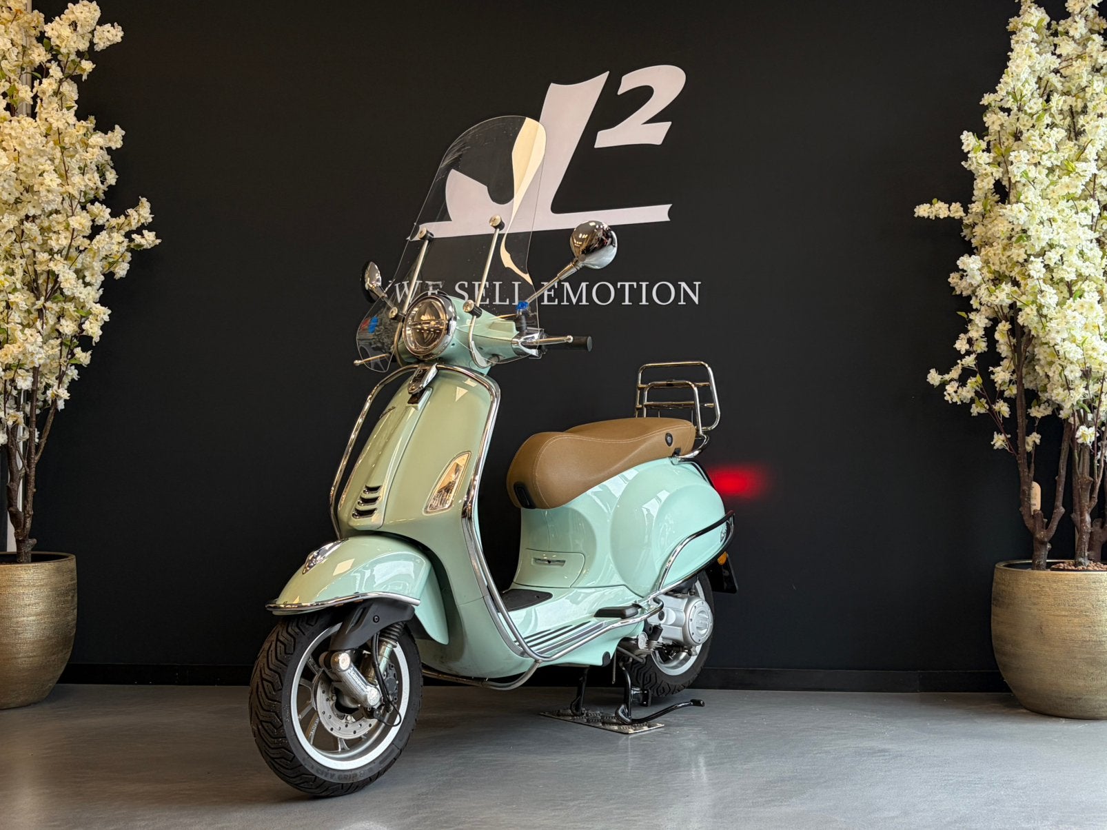 Vespa Primavera | Verde | 2023 | 5531 km | 1 eig, Fietsen en Brommers, Brommers | Vespa, Gebruikt, Overige modellen, ., Maximaal 45 km/u