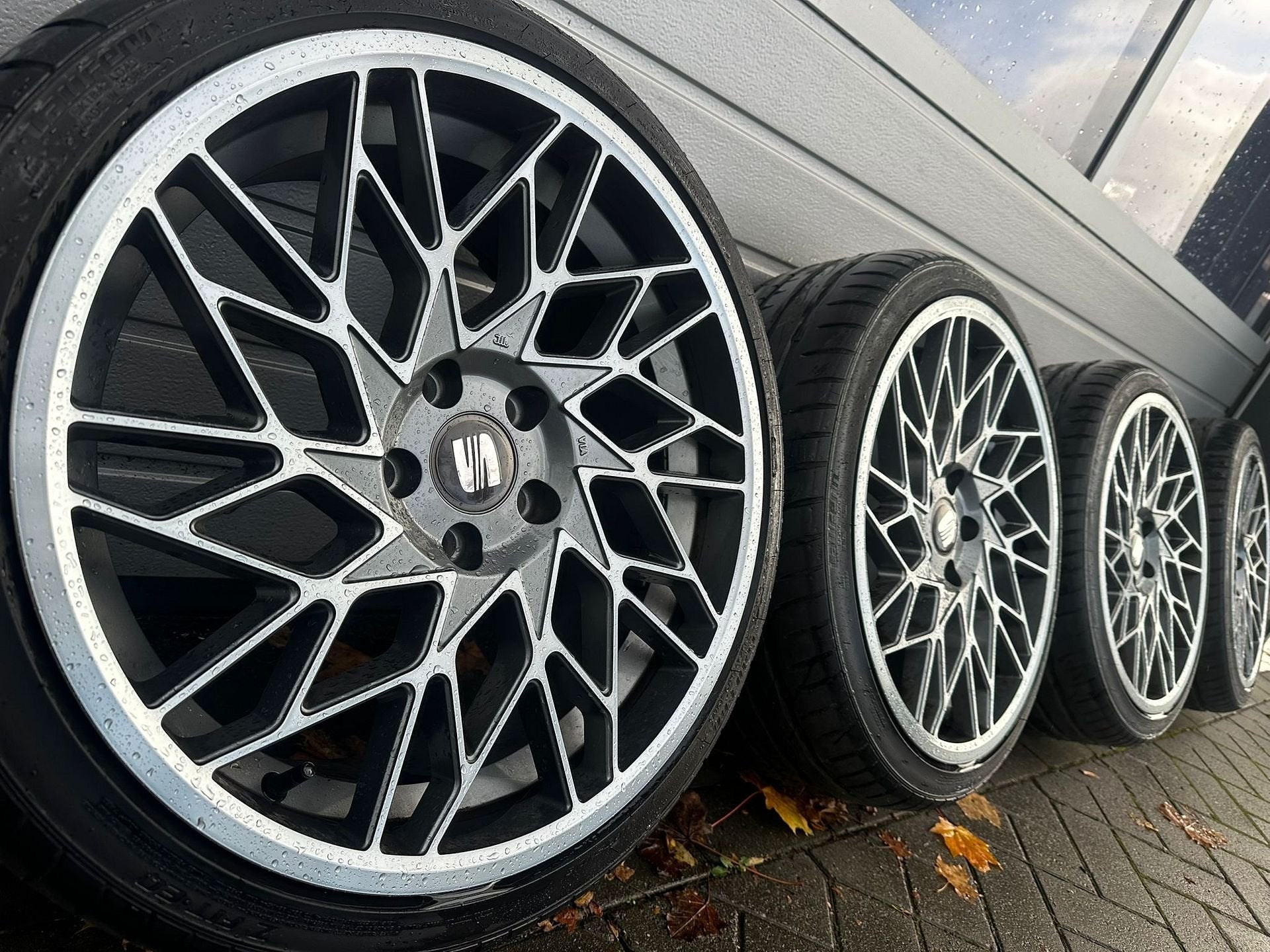 18 inch Audi A1 S1 GB 25 30 35 40 TFSI velgen zomerbanden, 18 inch, -, -, Banden en Velgen