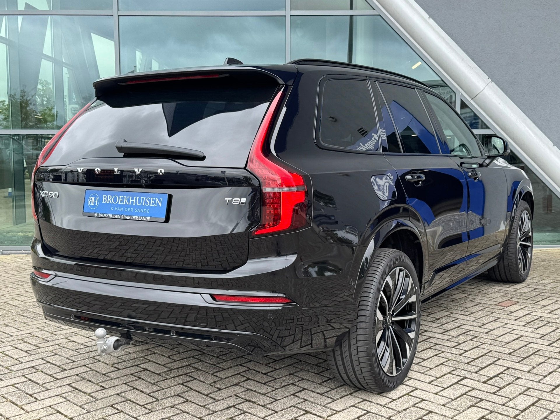 Volvo XC90 2.0 T8 Plug-in hybrid AWD Ultra Dark 455pk Luchtv, Adaptive Cruise Control, Gebruikt, Zwart, 4 cilinders