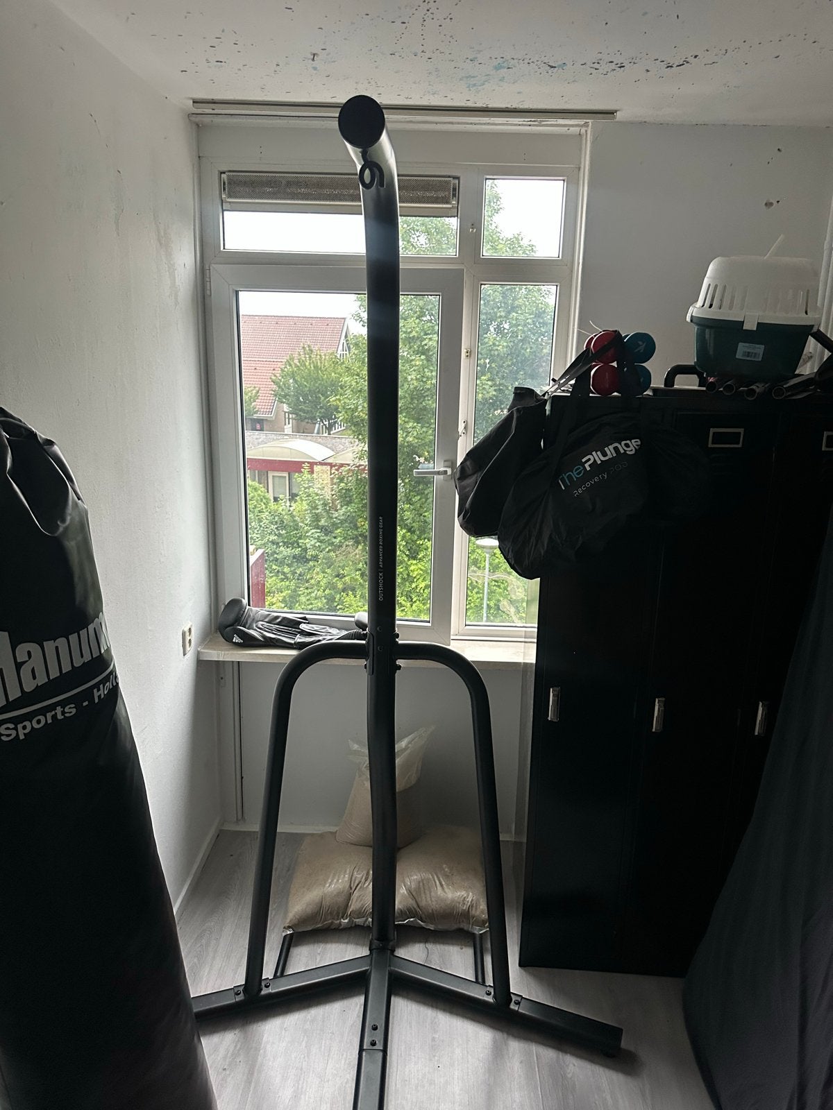 Bokszak met standaard - Zo goed als nieuw!, Sport en Fitness, Boksen, Ophalen, Zo goed als nieuw, Bokszak