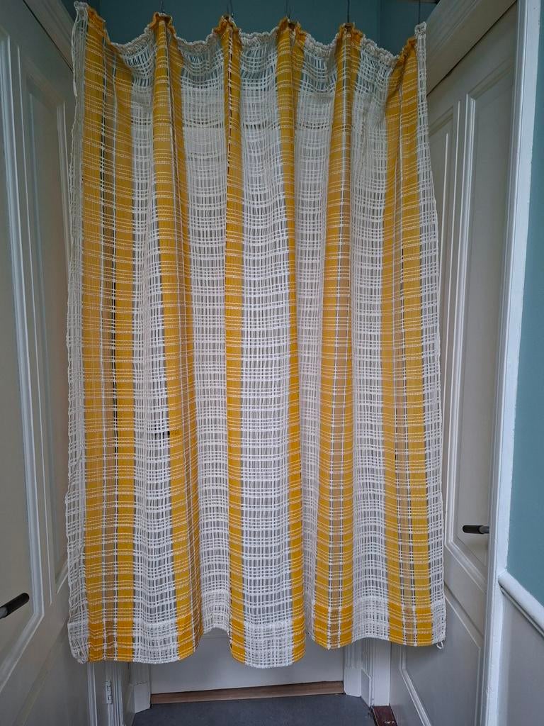 2 vintage gordijnen, vitrage jaren '60-'70 - 145x160 cm, Ophalen of Verzenden, Zo goed als nieuw, 150 tot 200 cm, Vintage, Jaren '60, Jaren '70