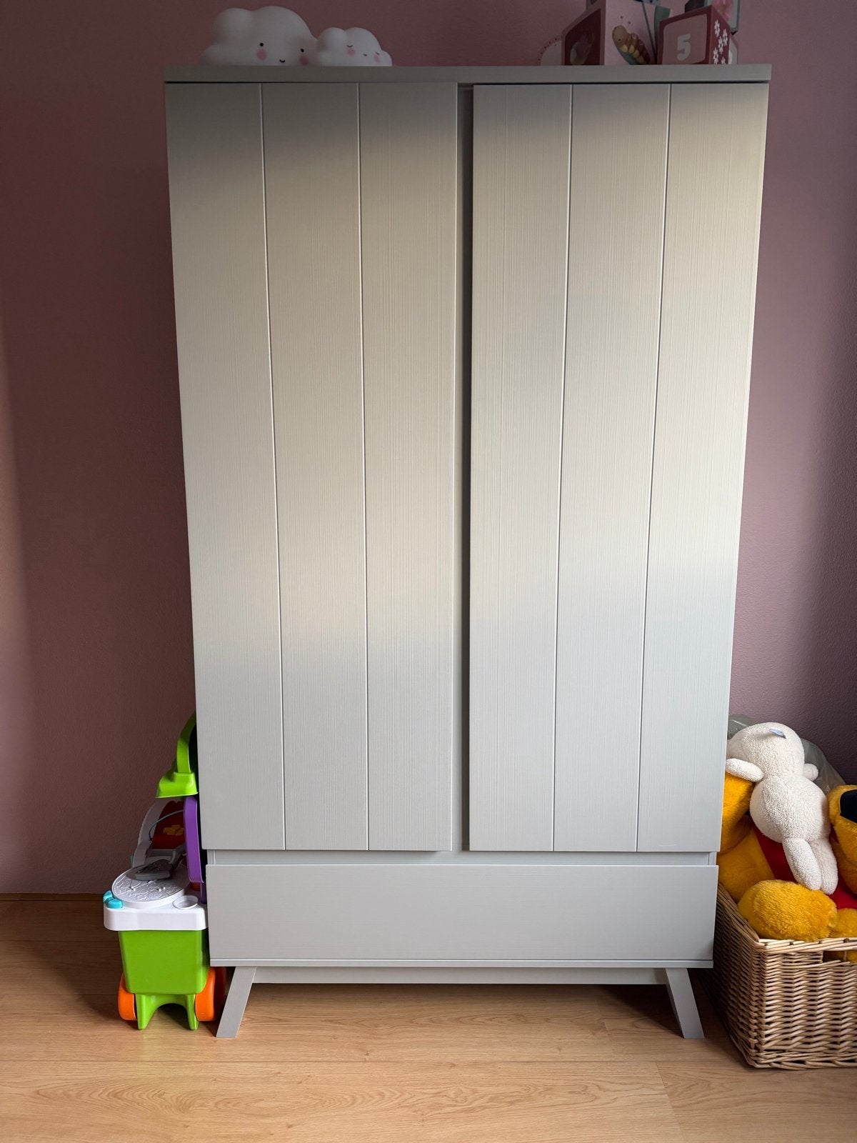 TWF Happy Island kledingkast grijs baby/kinderkamer, Ophalen, Kast, 50 tot 70 cm, 105 cm of meer
