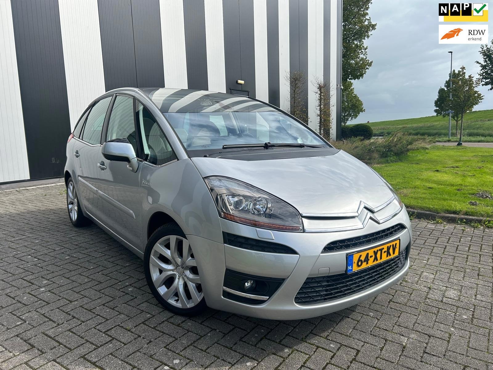 Citroen C4 Picasso 2.0-16V Exclusive Automaat-Nieuwstaat-Nw, Dealer onderhouden, Gebruikt, 4 cilinders, C4 (Grand) Picasso