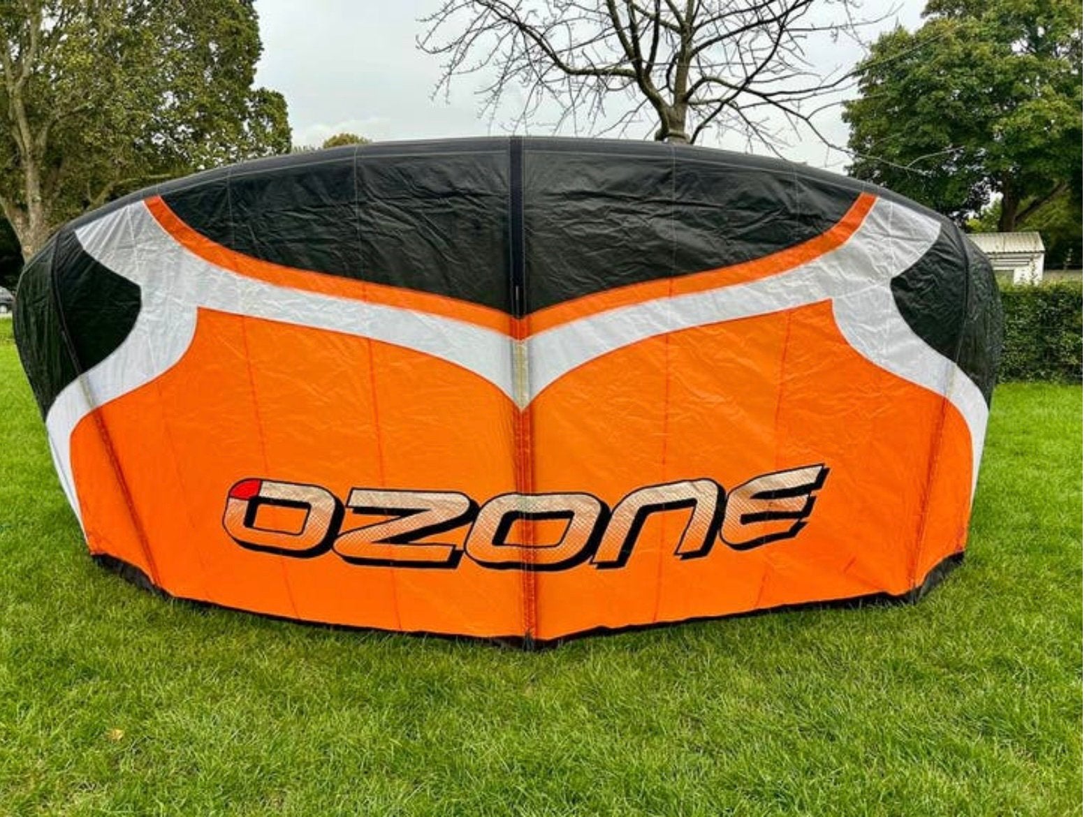 Ozone Instinct light 2 12m2 kite + Dakine Pyro harnas, Watersport en Boten, Kitesurfen, Ophalen, Gebruikt, Geen board, Kite