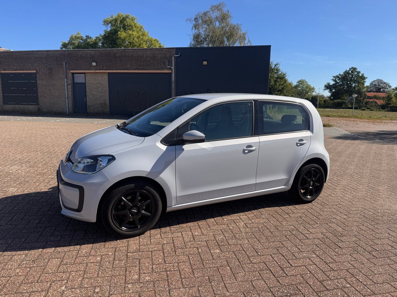 Volkswagen up! 1.0 44KW 3-DRS 2017 Wit, Auto's, Voorwielaandrijving, Up!, 4 stoelen, Wit
