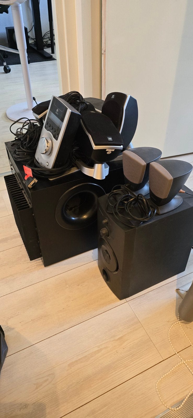 Logitech Z-5500 Digital 5.1 Surround Sound Systeem, Overige merken, Gebruikt, Ophalen of Verzenden, Complete surroundset