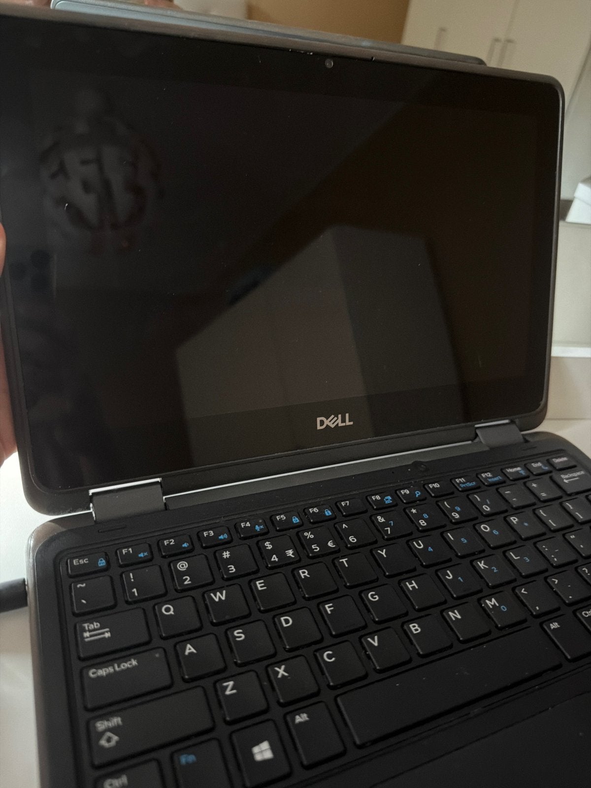 Dell Latitude 3190 2-in-1 (Touchscreen / Laptop & Tablet), Gebruikt, 2 tot 3 Ghz, Qwerty, Ophalen of Verzenden