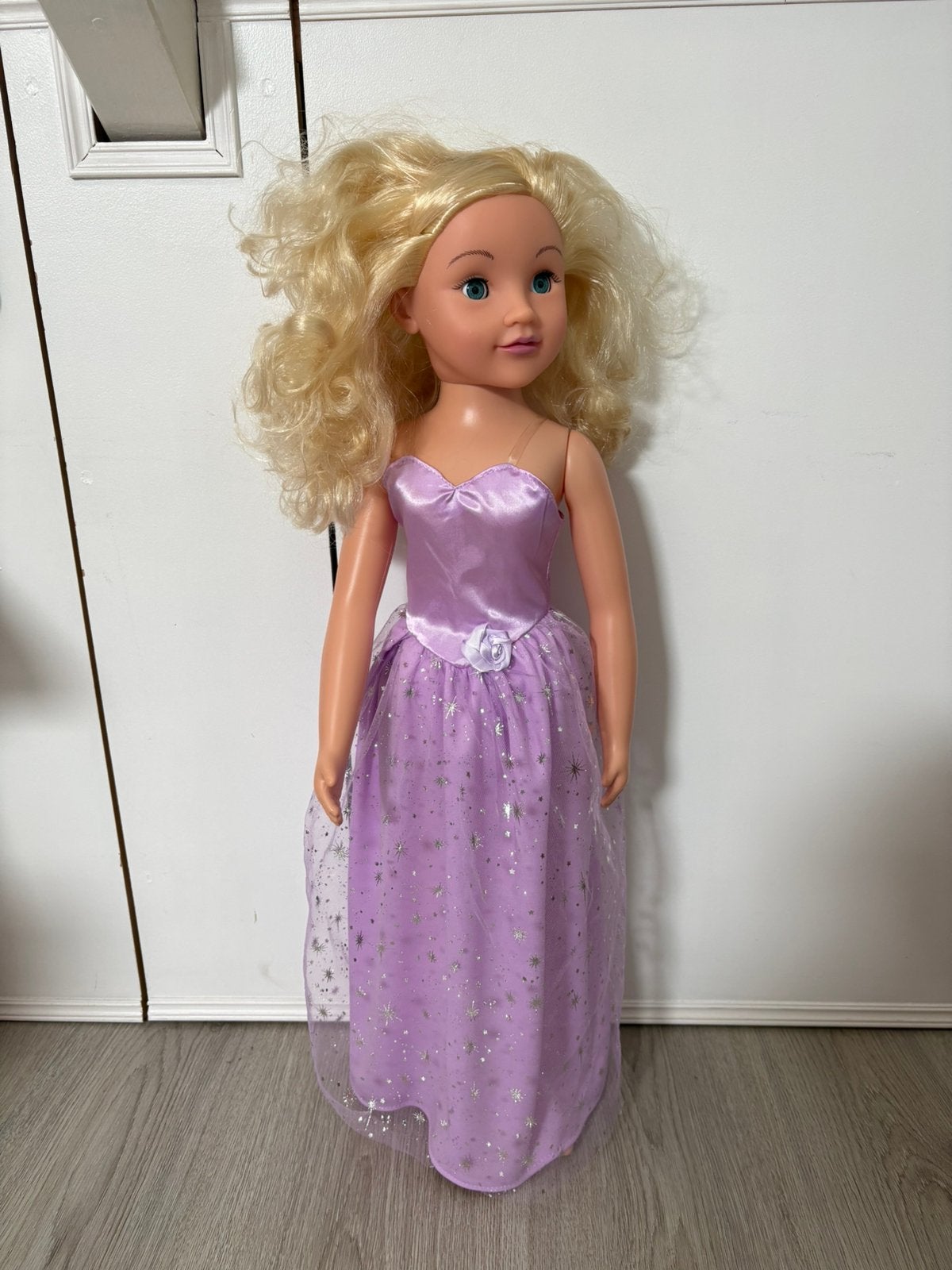 Grote pop 68 cm, Ophalen, Zo goed als nieuw, Babypop