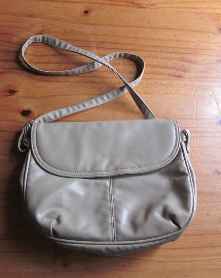 tas beige 25 cm handtas brocant oma tasje vintage bag toneel, Ophalen of Verzenden