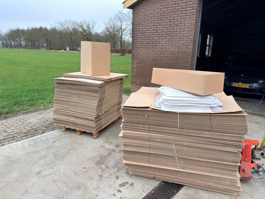 Kartonnen dozen 650 x 400 x 400/ 1000 x 350 x250, Zakelijke goederen, Partijgoederen en Retail | Verpakking en Verzending, Ophalen