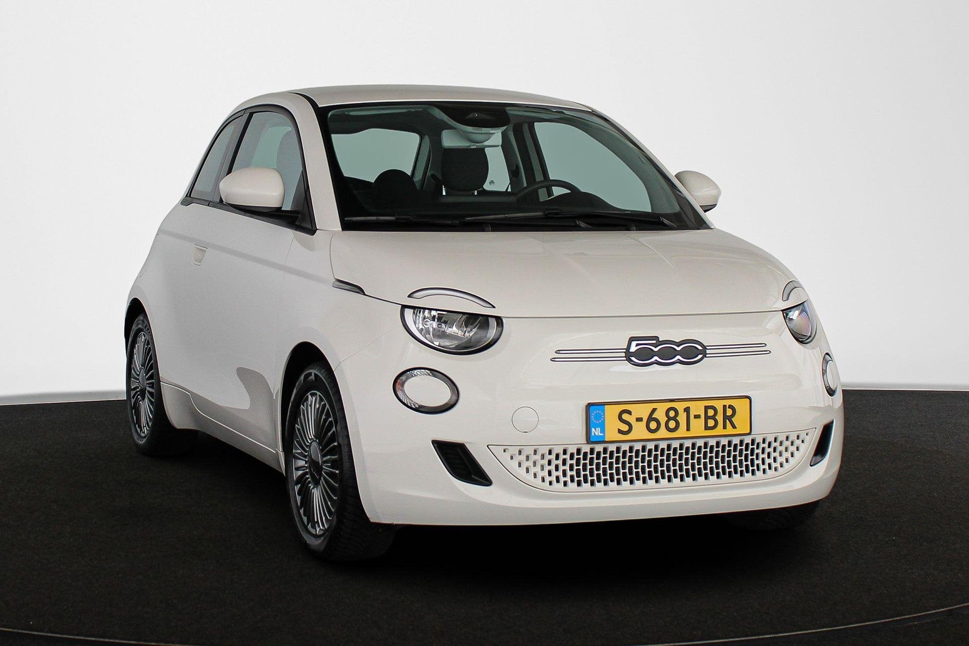 Fiat 500e Icon 42 kWh Apple CarPlay Climate Control Navi 16", Auto's, Fiat, Stof, 4 stoelen, Wit, Origineel Nederlands