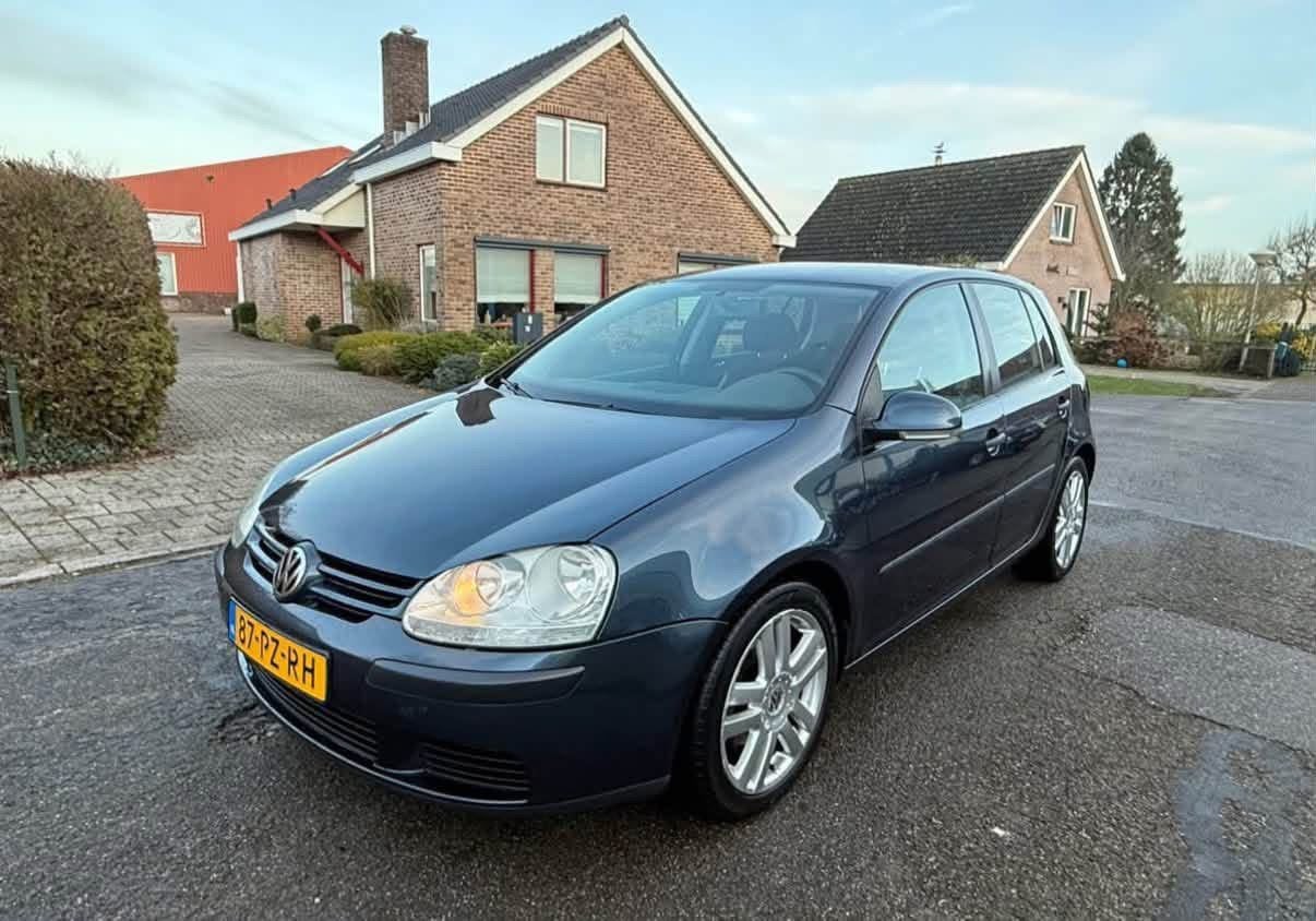 Te koop Volkswagen Golf 1.6 16V FSI 85KW 5D 2005 Blauw, Voorwielaandrijving, 4 cilinders, Blauw, 620 kg