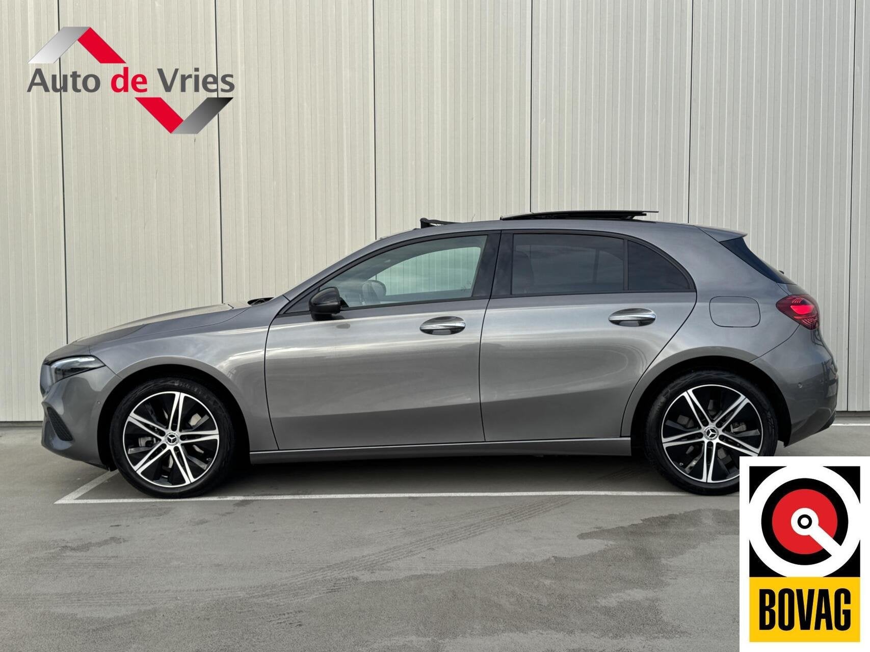 Mercedes A-klasse 250 e Star Edition Luxury Line|Panodak, Dealer onderhouden, Gebruikt, Met garantie (alle), Bedrijf