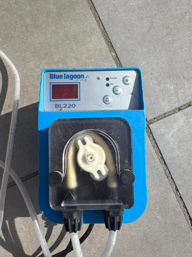 Doseerpomp Blue Lagoon BL220 voor zwembad, Ophalen of Verzenden, Zo goed als nieuw, Zwembadpomp