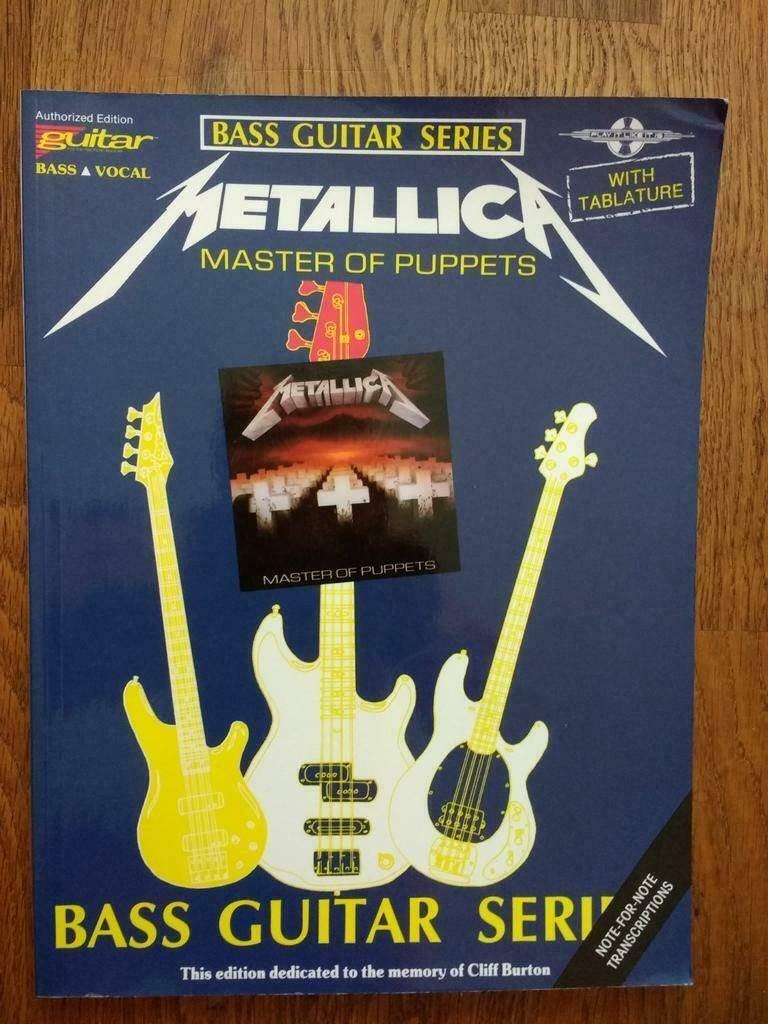 basgitaar: Metallica - Master of Puppets*  with tab-netjes, Gebruikt, Basgitaar, Overige genres, Ophalen of Verzenden