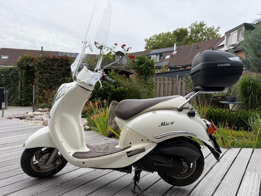 Sym Mio 50 (25 km/u) | Bouwjaar 2008 | Slechts 998 km!, Fietsen en Brommers, Gebruikt, Benzine, 50 cc, Maximaal 25 km/u