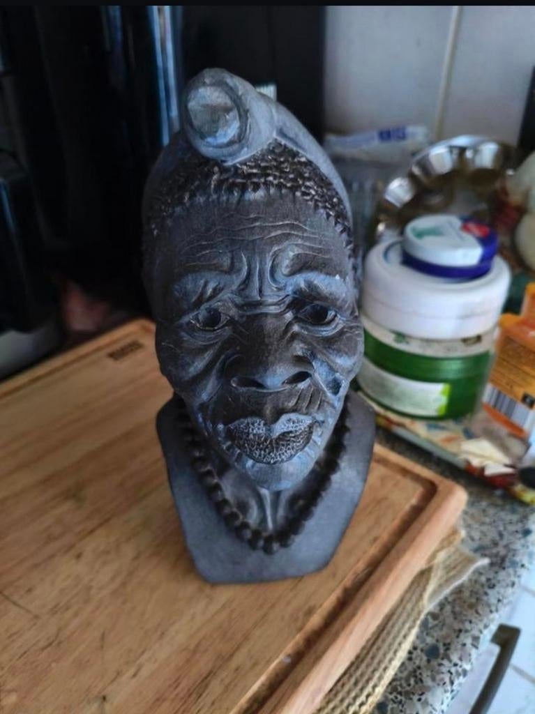 Sailas Makumba......, Ophalen
