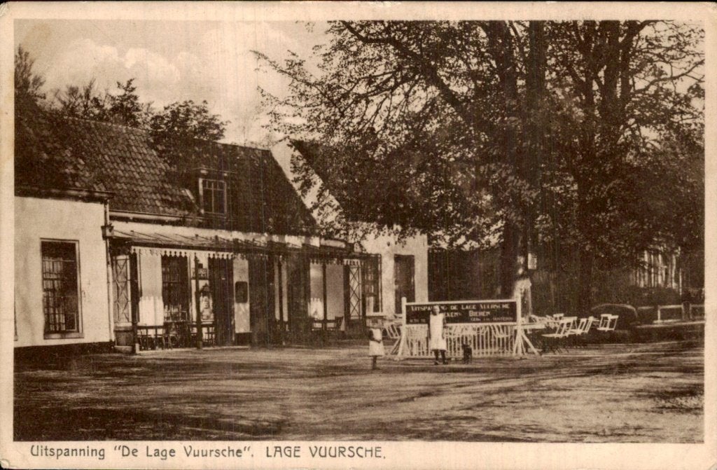 Lage Vuursche - Uitspanning - De Lage Vuursche, Ophalen of Verzenden, 1920 tot 1940, Gelopen, Utrecht