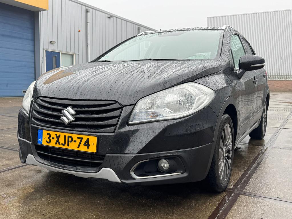 Suzuki SX4 S-Cross 1.6 DDiS Exclusive, Euro 5, Gebruikt, 4 cilinders, Zwart