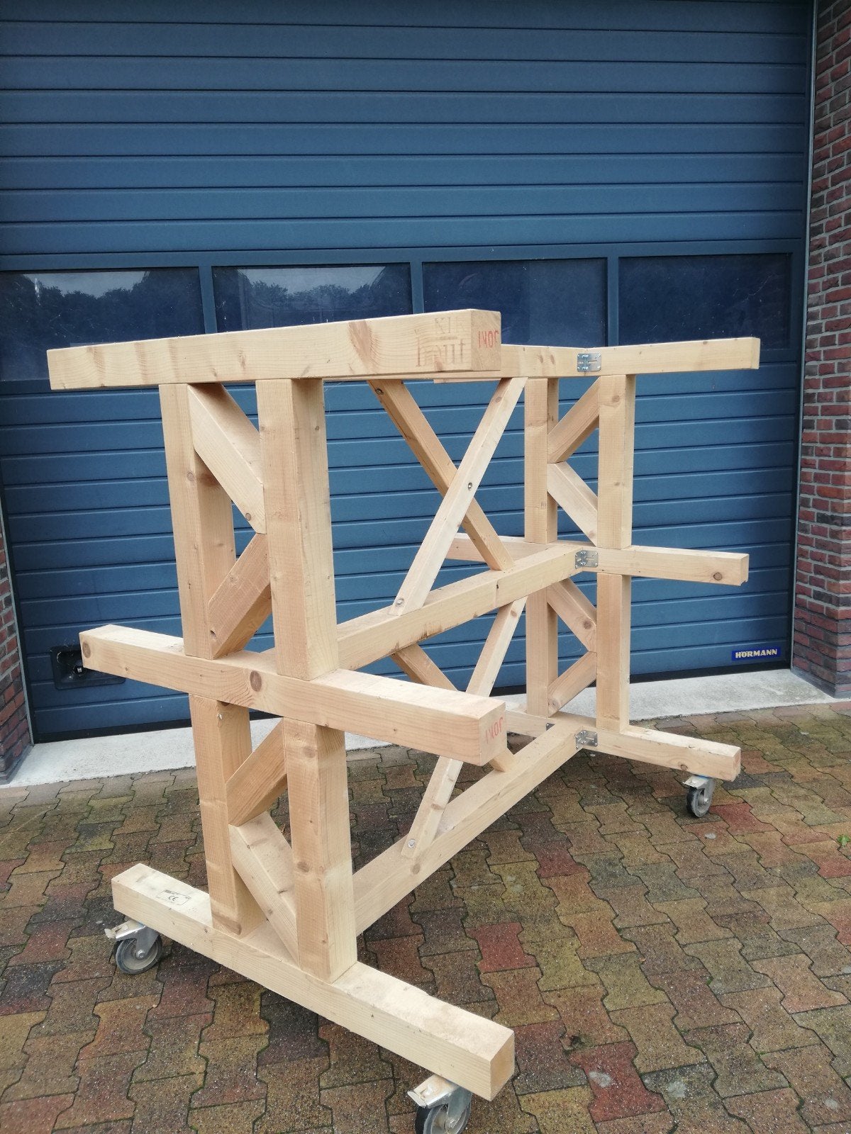 rijdende houten steling, Minder dan 3 m³, Ophalen