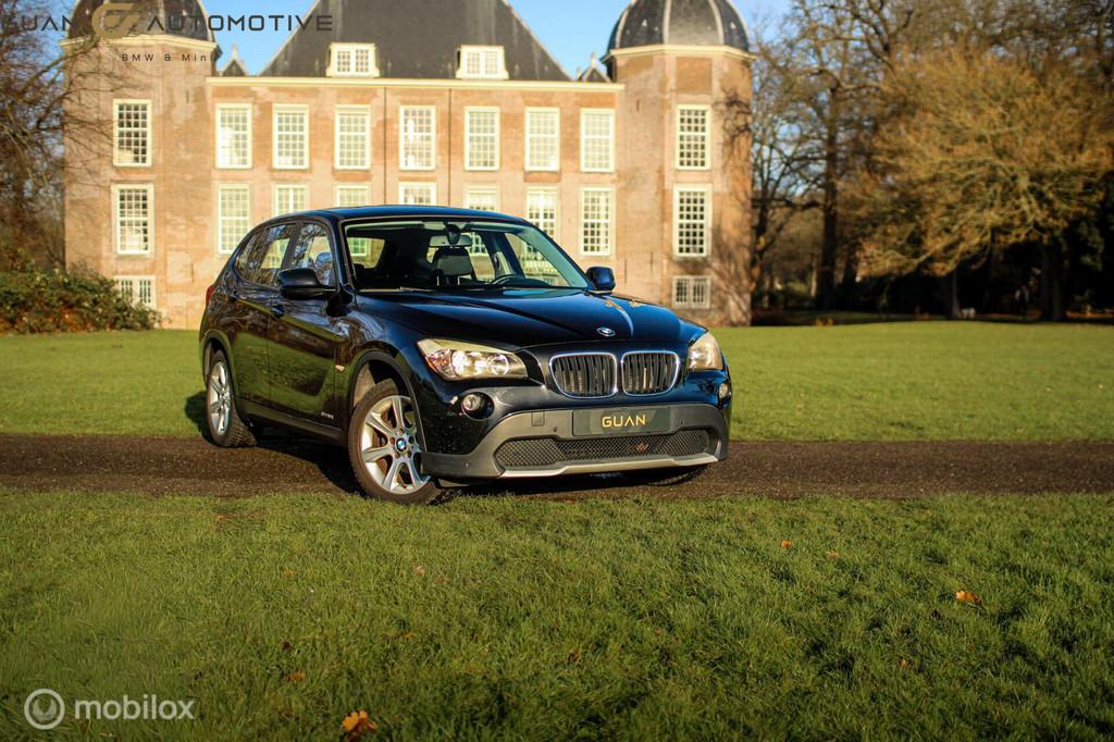 BMW X1 sDrive18i Executive |, Euro 5, 4 cilinders, 150 pk, Zwart