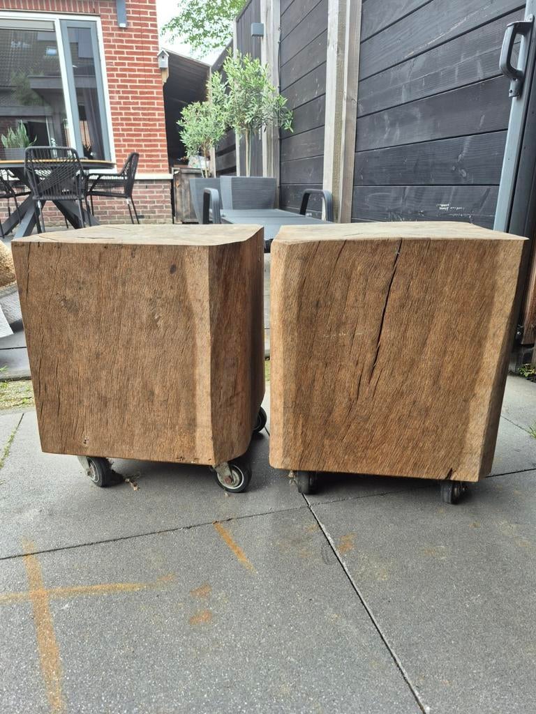2 houten tafeltjes, Ophalen, Vierkant, Hout