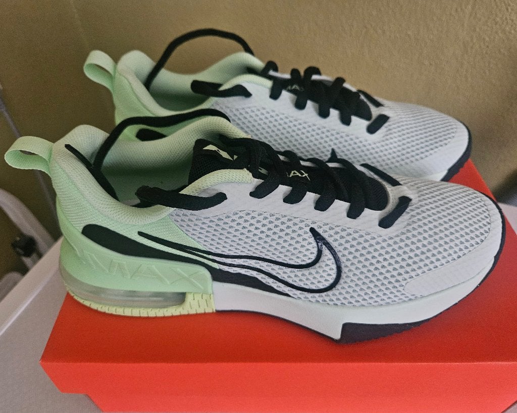 Nike Alpha trainer 6 maat 44 nieuw mint groen, Overige kleuren, Sportschoenen, Nike, Nieuw